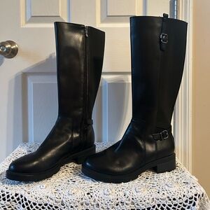 Easy Spirit Black Heeled Boots